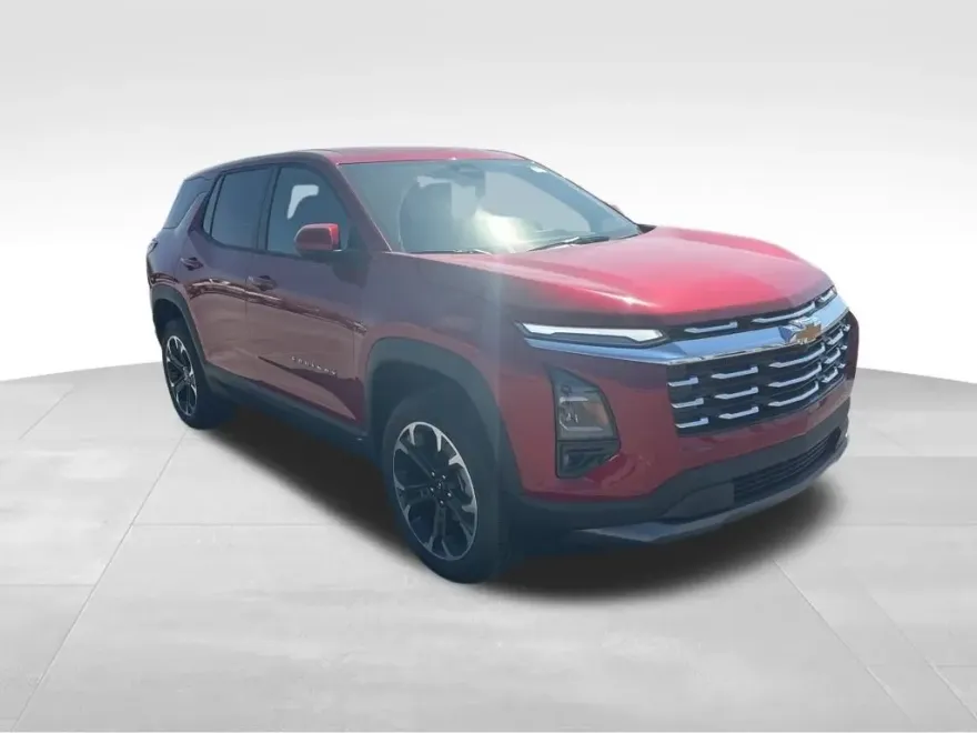 2026 Chevrolet Equinox LT photo 1