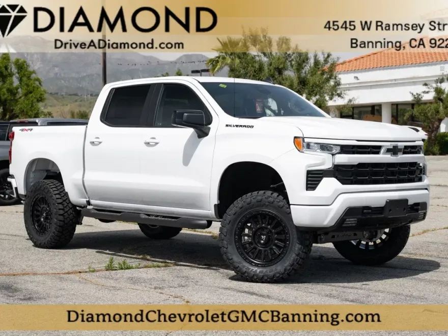 2025 Chevrolet Silverado 1500 RST photo 1