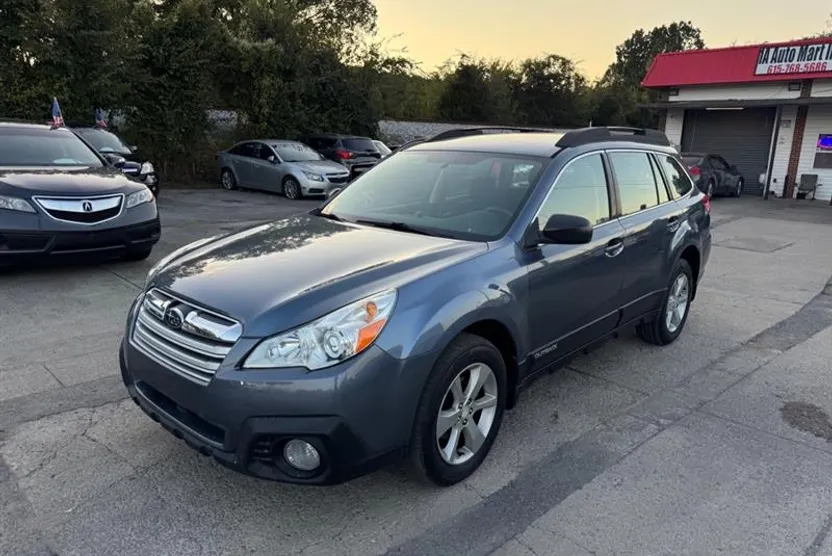 2014 Subaru Outback 2.5i photo 1