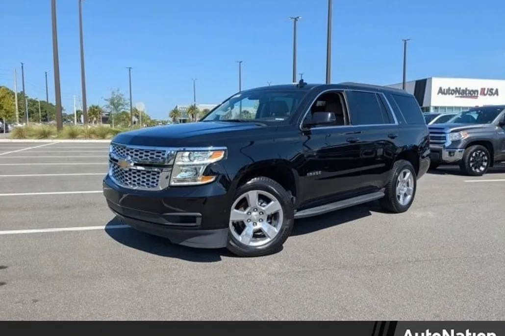 2018 Chevrolet Tahoe LT photo 1
