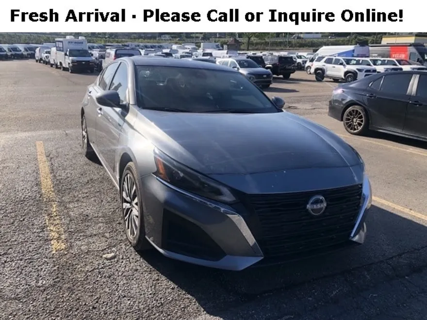 2023 Nissan Altima 2.5 SV photo 1