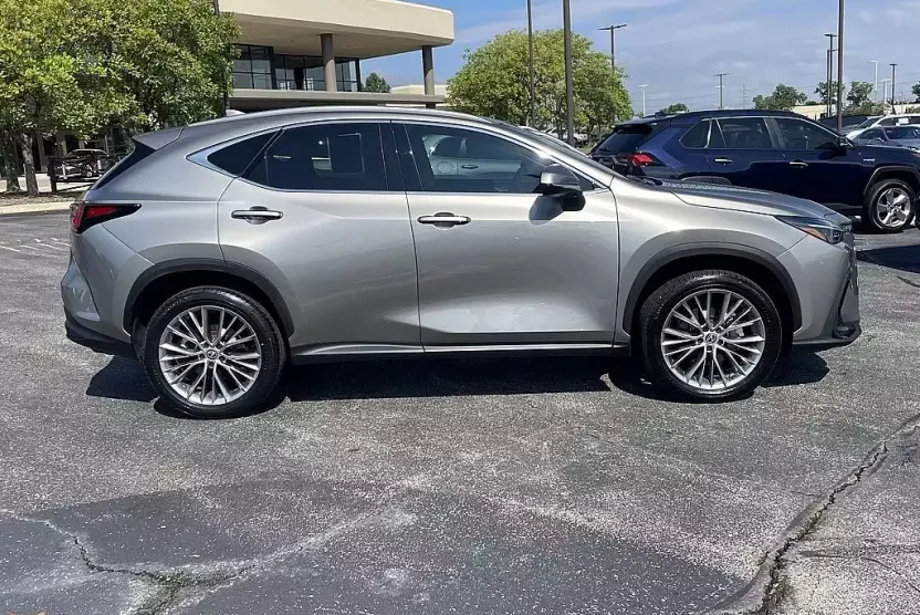 2025 Lexus NX 350h Premium photo 1