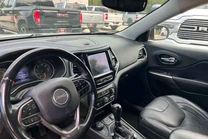 2019 Jeep Cherokee Limited photo 1
