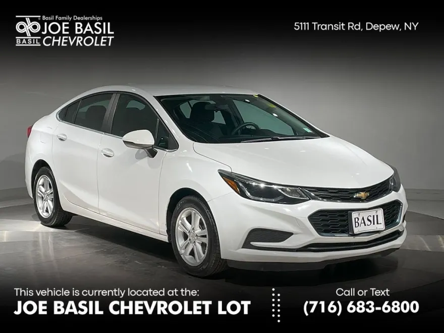 2018 Chevrolet Cruze LT photo 1