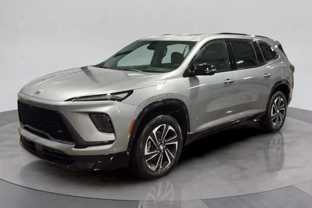 2026 Buick Enclave Sport Touring photo 1