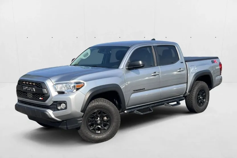 2023 Toyota Tacoma SR5 V6 photo 1