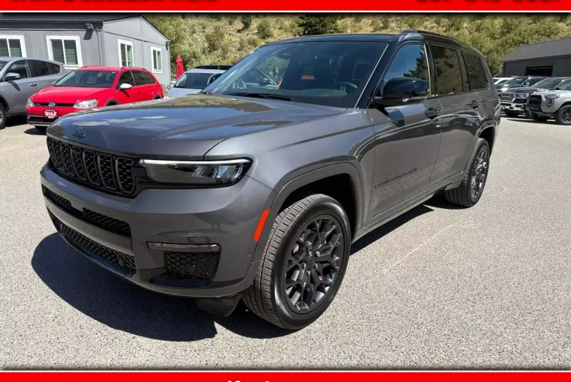 2024 Jeep Grand Cherokee L Summit photo 1