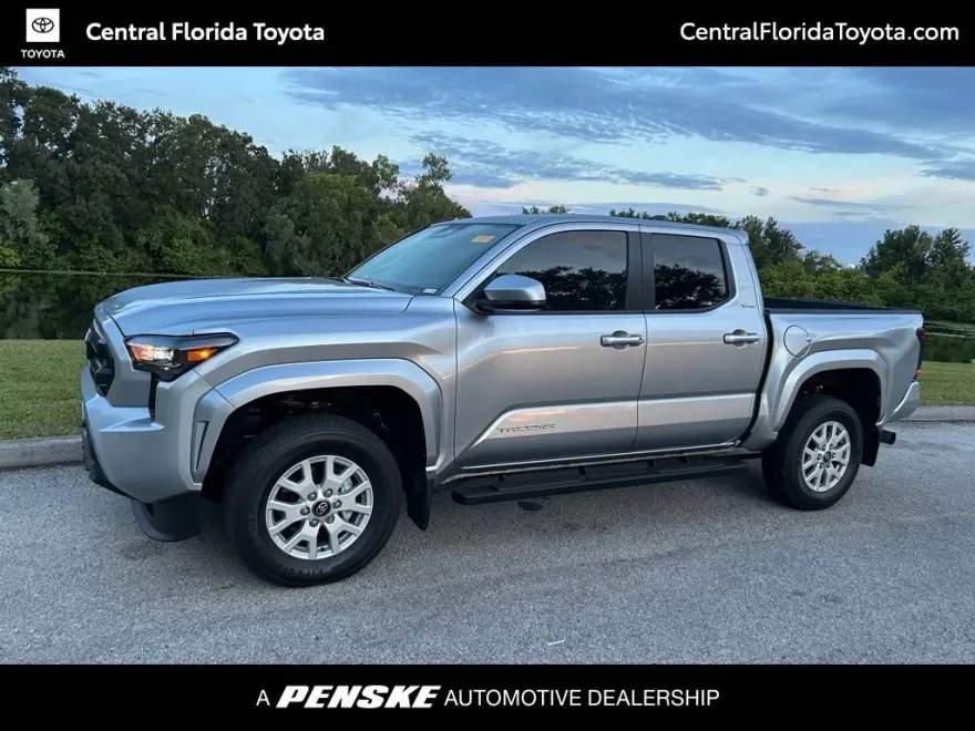 2025 Toyota Tacoma SR5 photo 1
