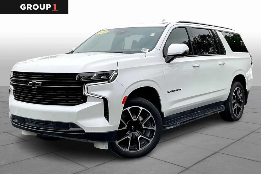 2023 Chevrolet Suburban RST photo 1
