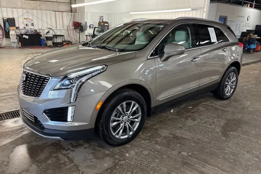 2023 Cadillac XT5 Premium Luxury photo 1