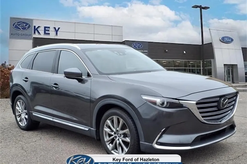 2017 Mazda CX-9 Signature photo 1