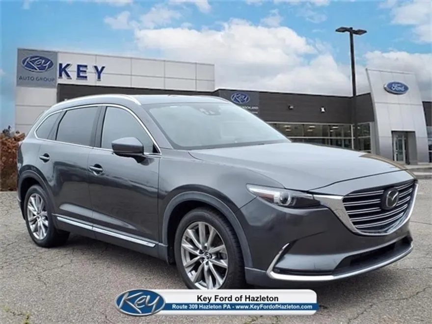 2017 Mazda CX-9 Signature photo 1