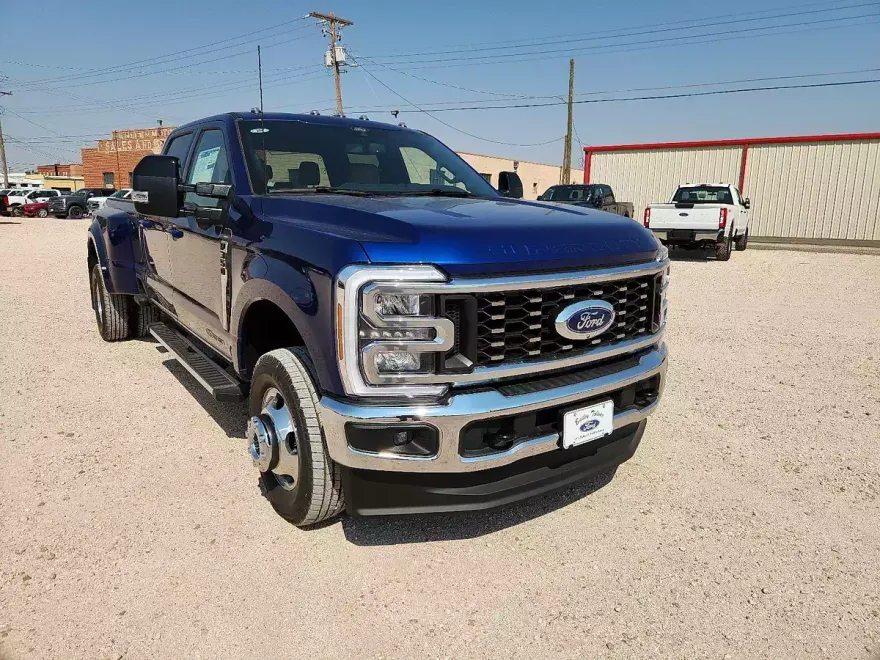 2026 Ford F-350 photo 1