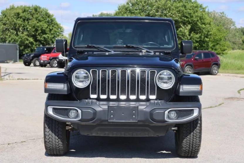 2018 Jeep Wrangler Unlimited Sahara photo 1