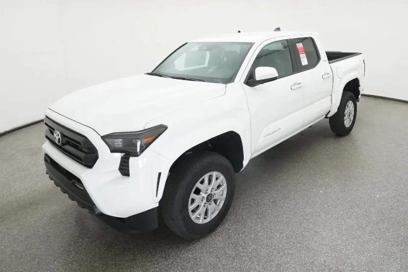 2025 Toyota Tacoma SR5 photo 1