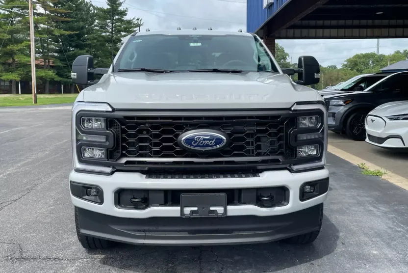 2025 Ford F-250 XL photo 1