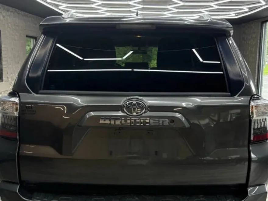 2016 Toyota 4Runner SR5 Premium Sport photo 1
