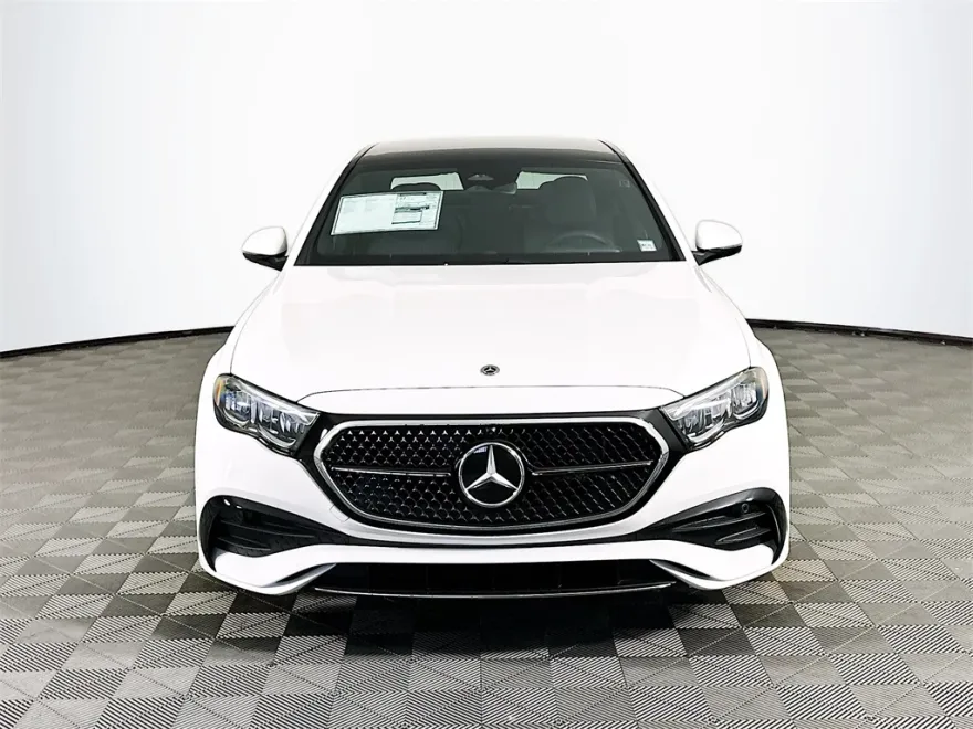 2026 Mercedes Benz E 350 4MATIC Sedan photo 1