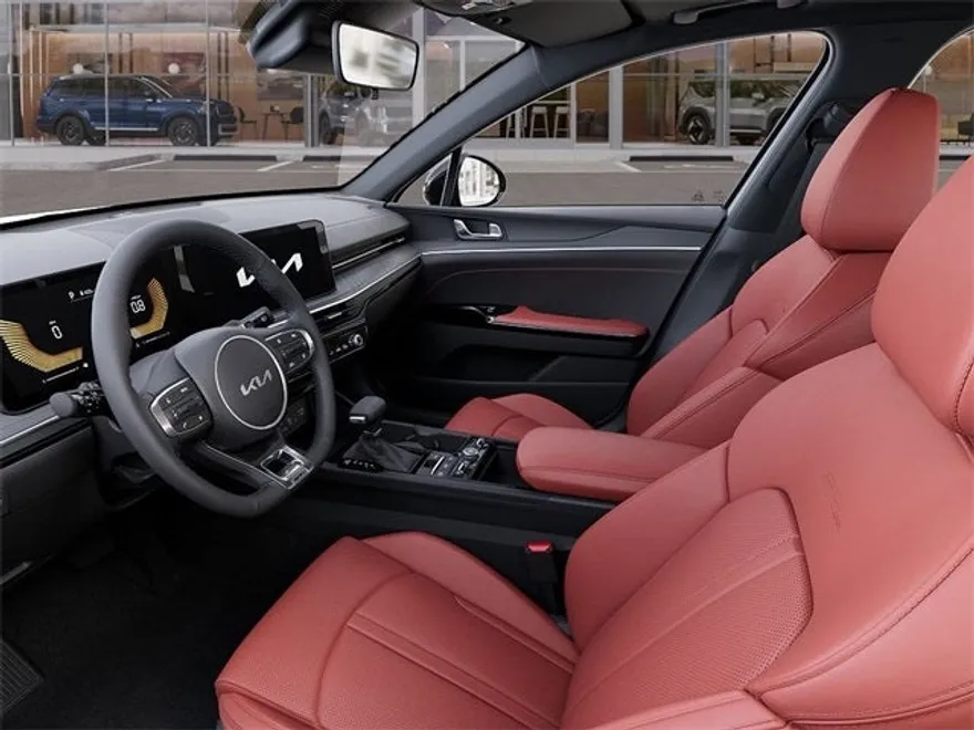 2025 Kia K5 GT-Line photo 16