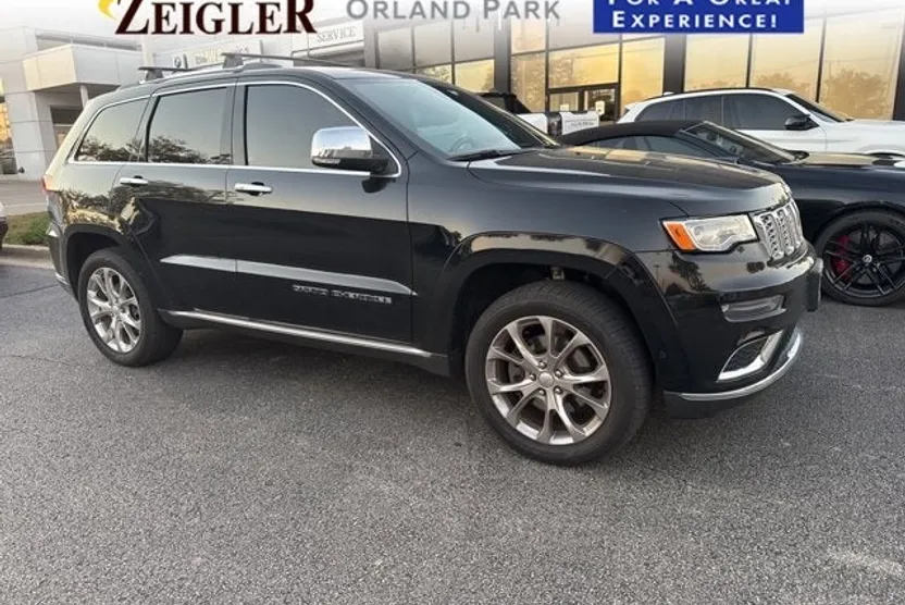 2021 Jeep Grand Cherokee Summit photo 1