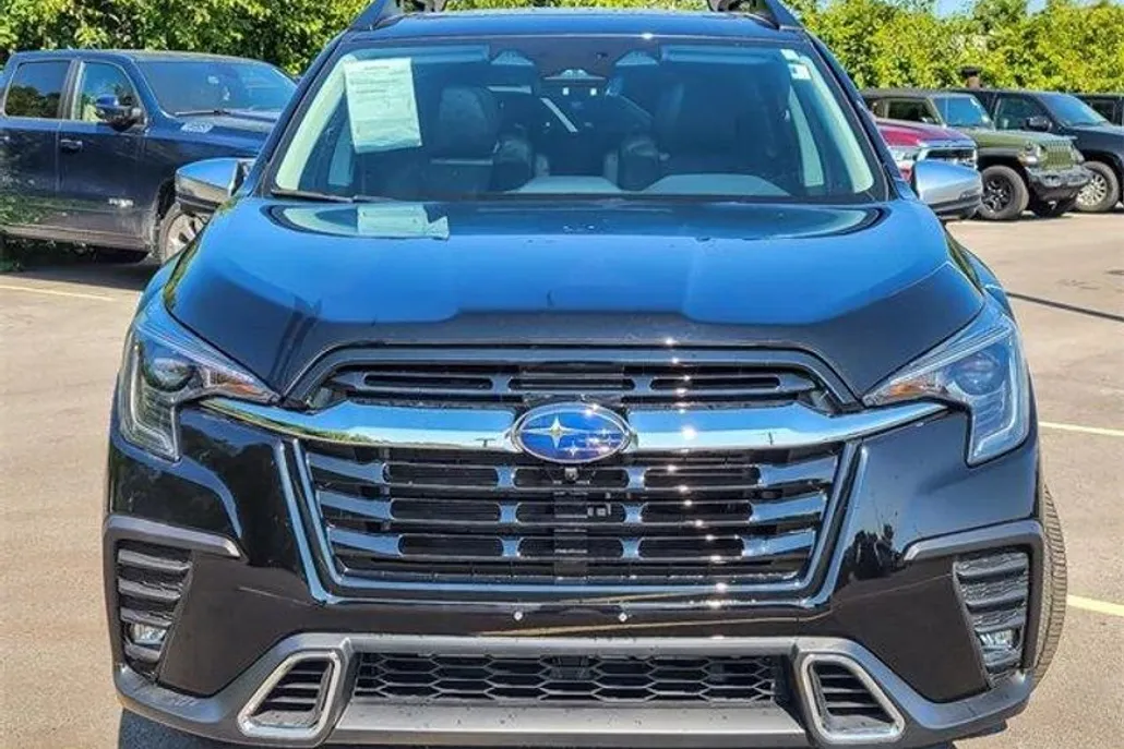 2023 Subaru Ascent Touring photo 1
