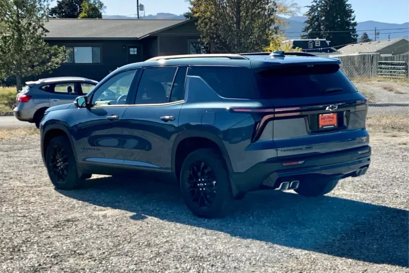 2026 Chevrolet Traverse 2LT photo 1
