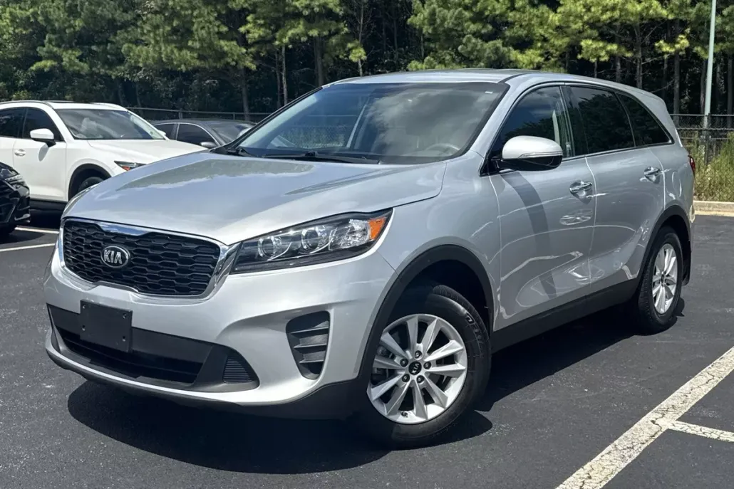 2019 Kia Sorento LX photo 1