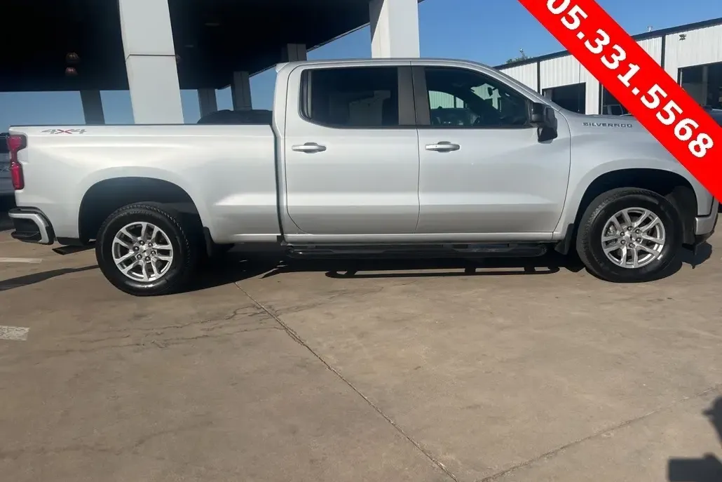 2021 Chevrolet Silverado 1500 RST photo 1
