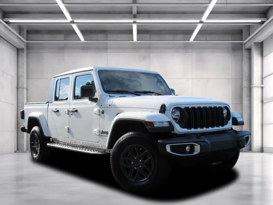 2024 Jeep Gladiator Sport S photo 1