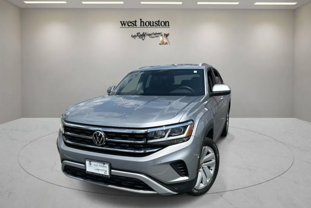 2022 Volkswagen Atlas Cross Sport V6 SE Technology photo 1
