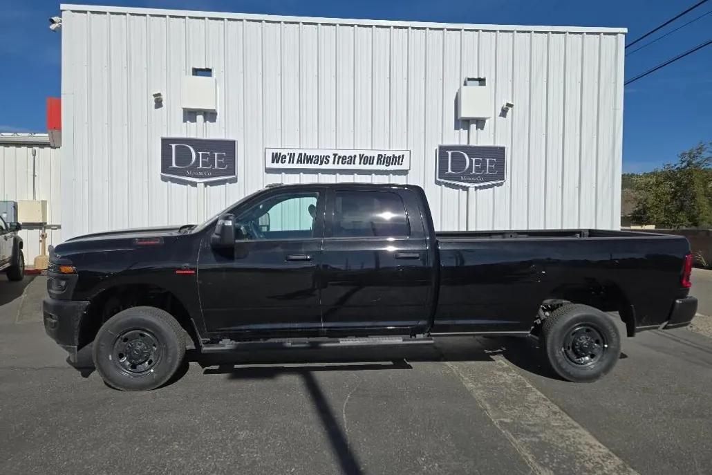 2025 Ram 2500 Tradesman photo 1