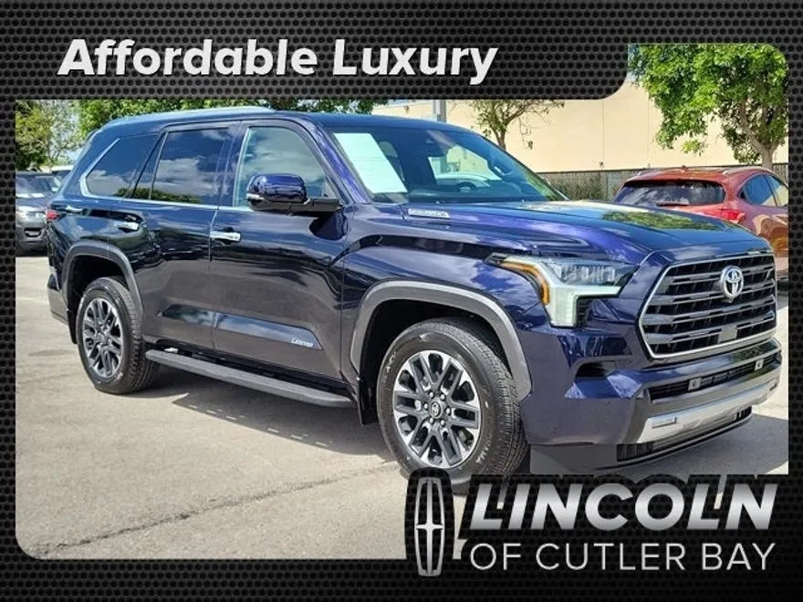 2025 Toyota Sequoia SR5 photo 1