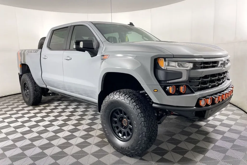 2025 Chevrolet Silverado 1500 RST photo 1
