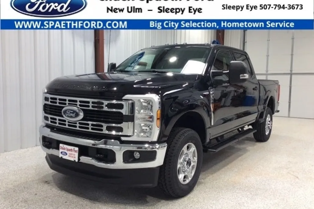 2025 Ford F-350 photo 1
