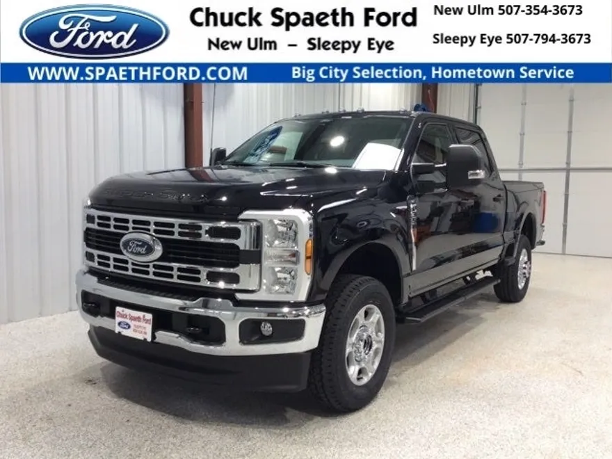 2025 Ford F-350 photo 1