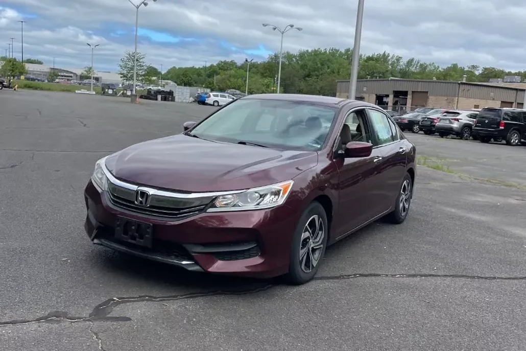 2016 Honda Accord LX photo 1