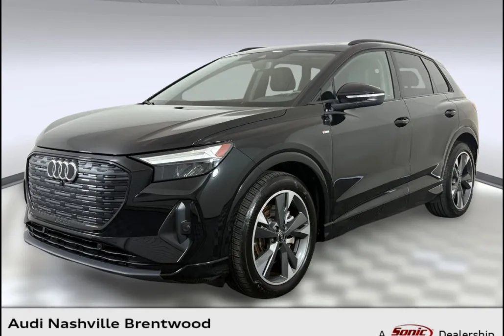 2024 Audi Q4 E-tron Premium Plus photo 1
