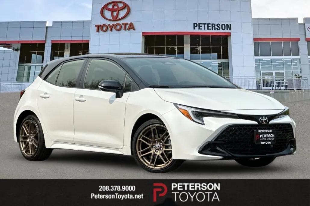 2025 Toyota Corolla SE photo 1