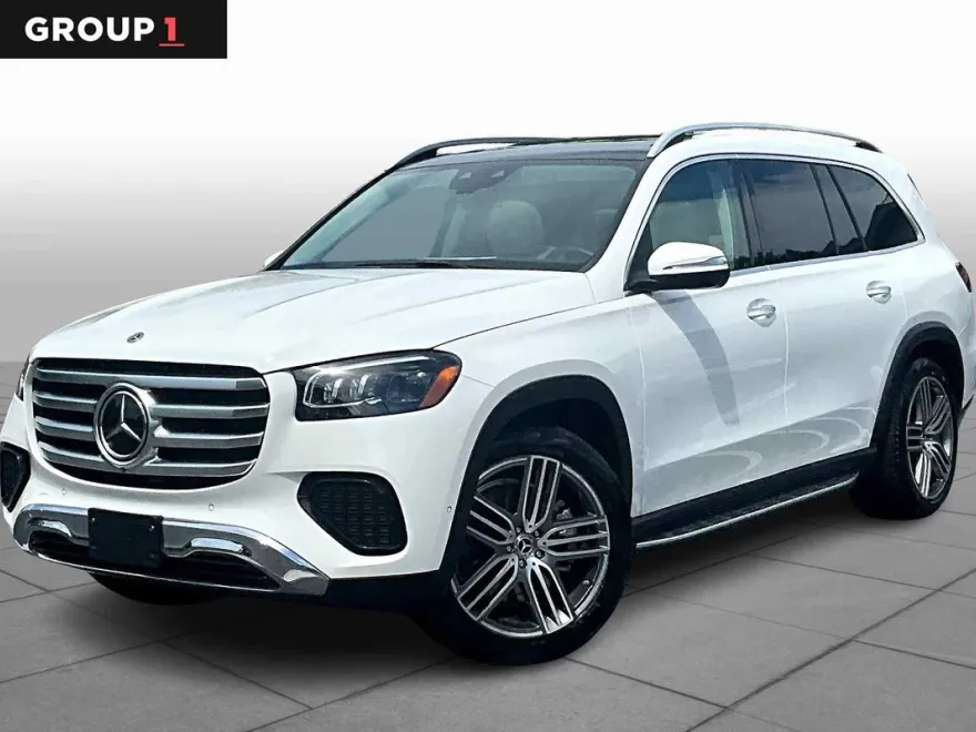 2025 Mercedes Benz GLS 450 4MATIC photo 1