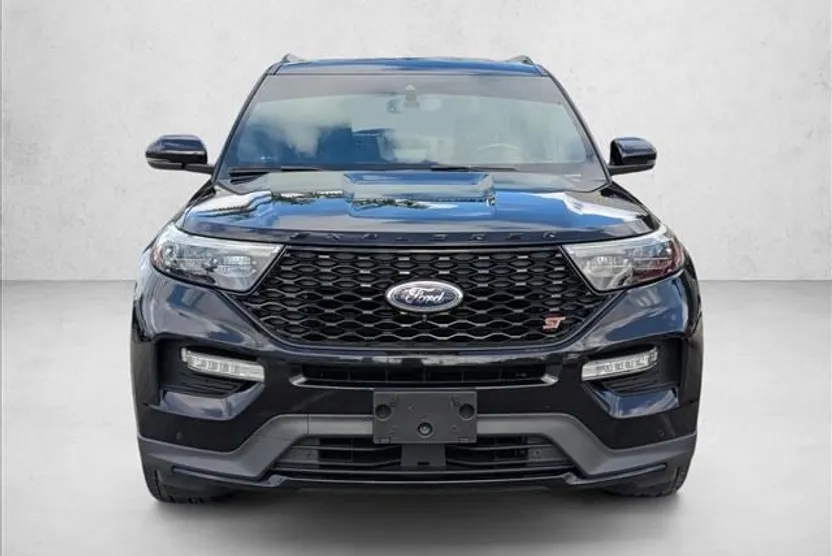 2020 Ford Explorer ST photo 1