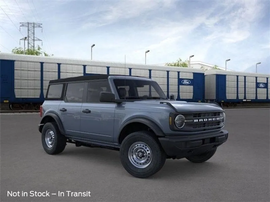 2025 Ford Bronco Base photo 1