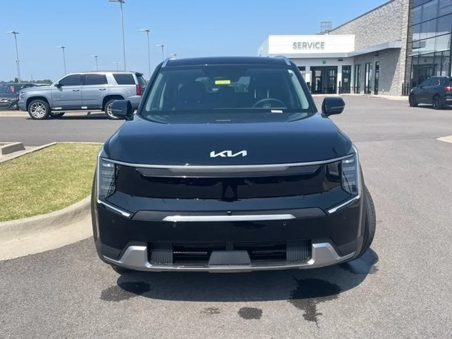 2026 Kia EV9 Wind photo 1