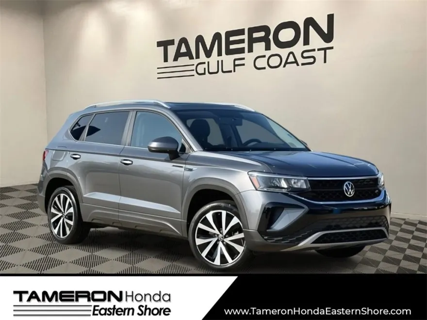 2022 Volkswagen Taos SE photo 1