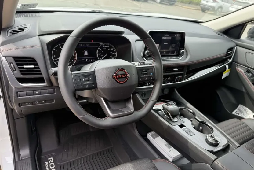 2026 Nissan Rogue SV photo 1