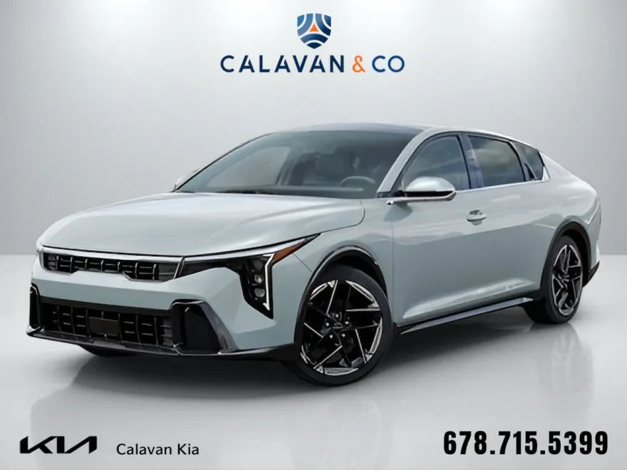 2025 Kia K4 GT-Line photo 1