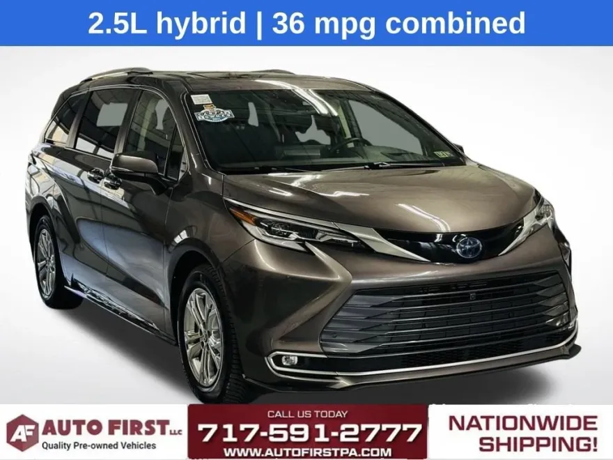 2022 Toyota Sienna Platinum photo 1