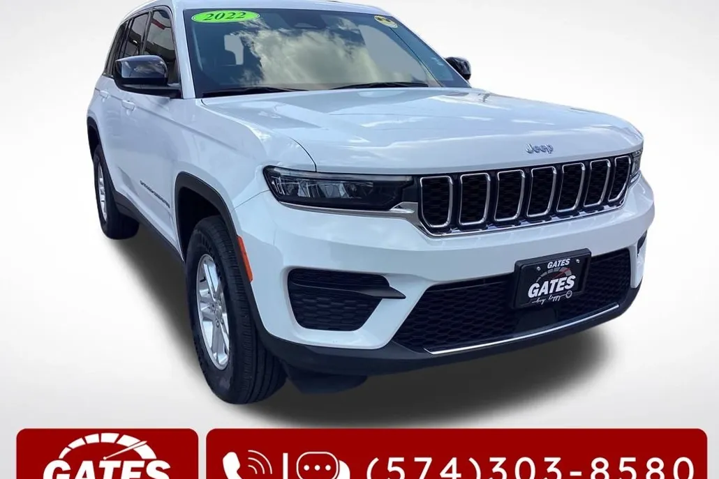 2022 Jeep Grand Cherokee Laredo photo 1