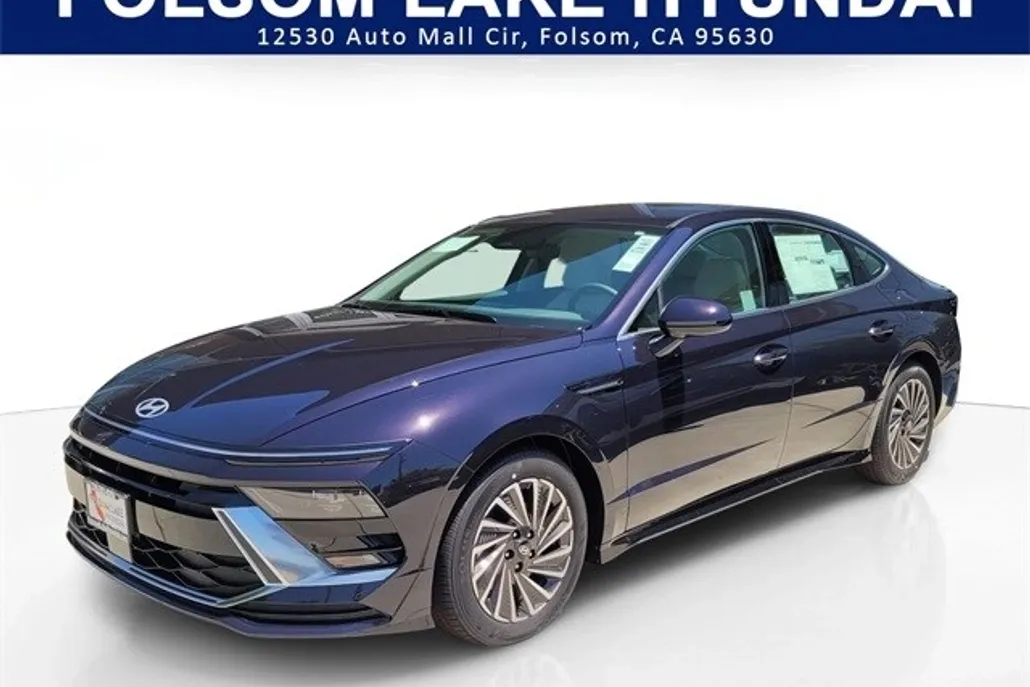 2025 Hyundai Sonata Hybrid SEL photo 1