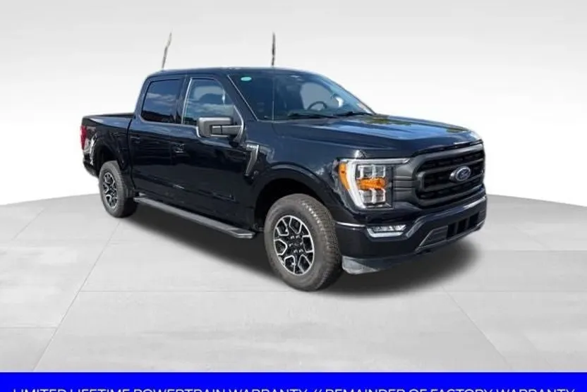 2023 Ford F-150 XLT photo 1
