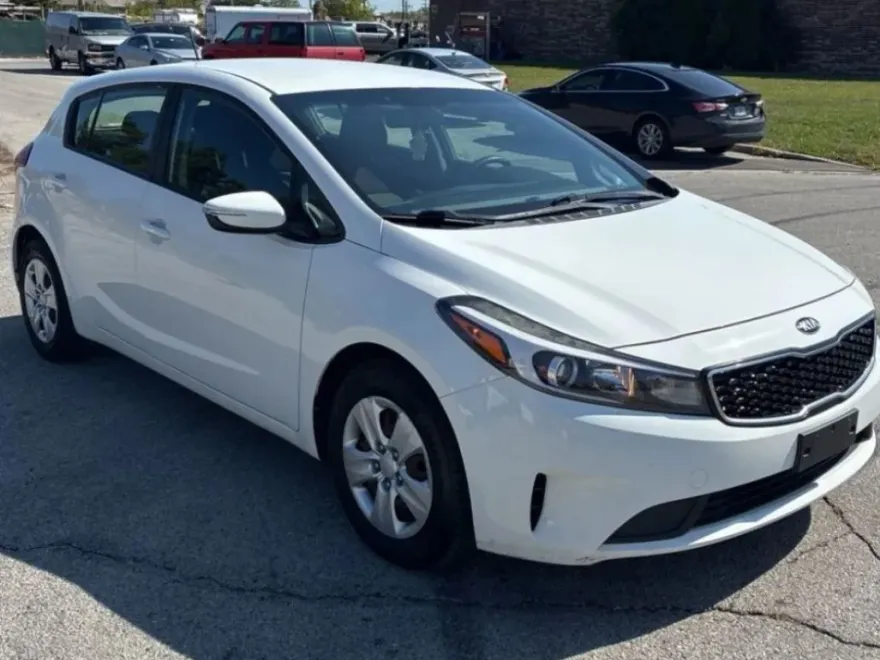 2018 Kia Forte LX photo 1
